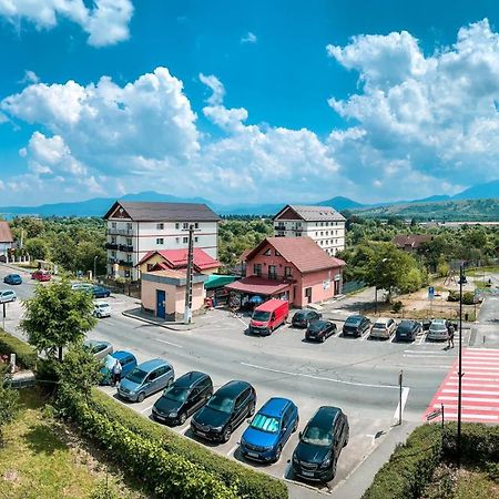 Apartament Zarnesti „Saturn” エクステリア 写真